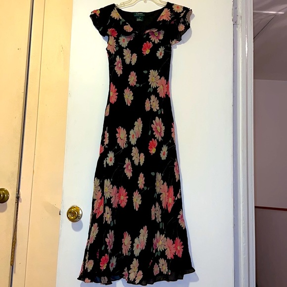Lauren Ralph Lauren Dresses & Skirts - Ralph Lauren floral feminine maxi dress size 6
